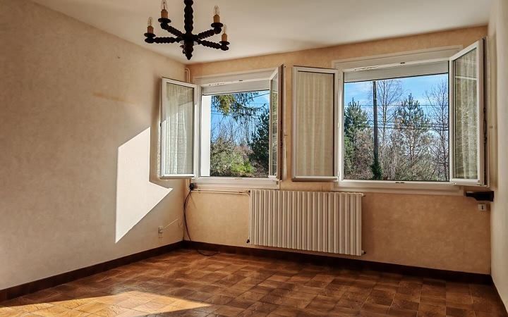3 bed stone house for sale near Labey