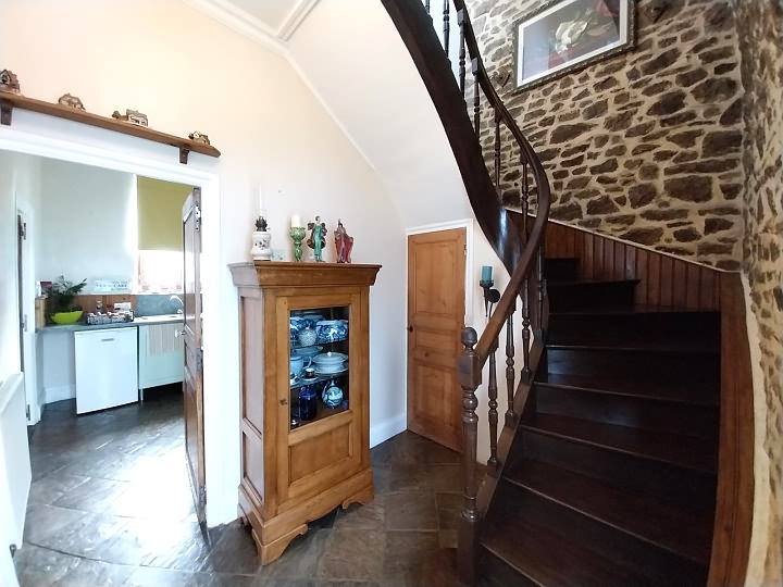 3 bed stone house for sale near Lesbois