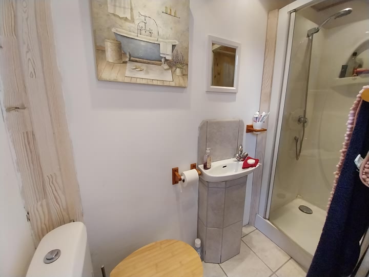 3 bed stone house for sale near Lesbois