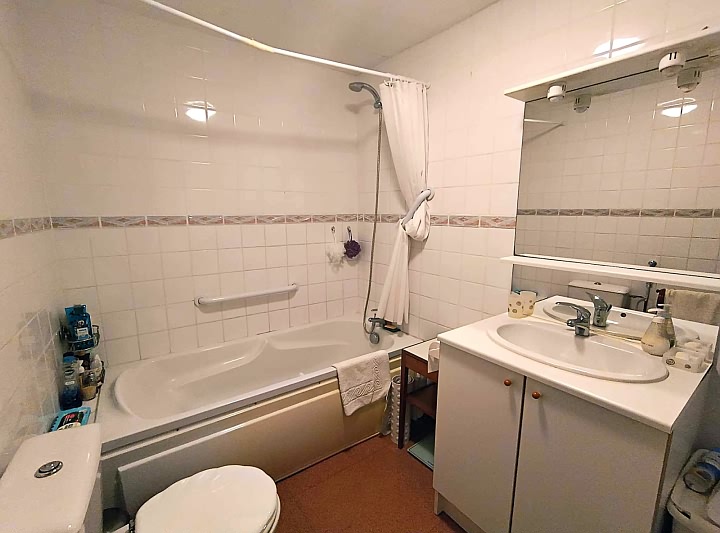 2 bed stone house for sale near Lesbois