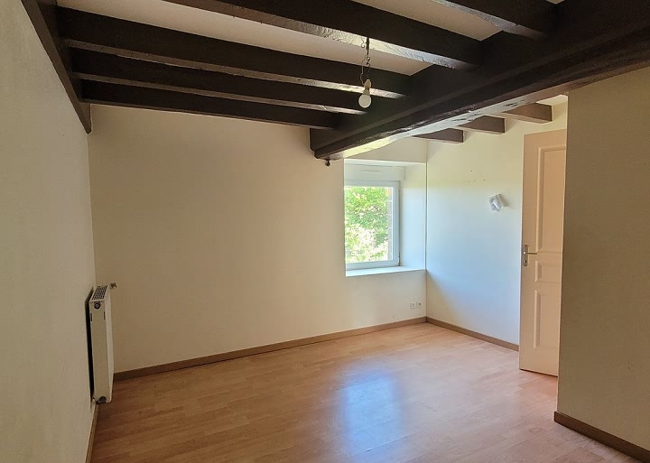 4 bed stone house for sale near Bion
