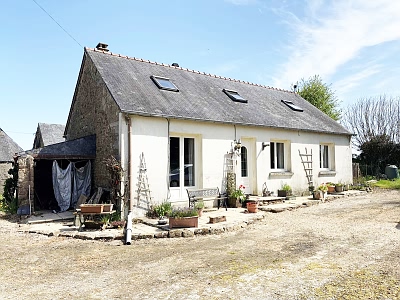 3 bed stone house for sale near Lesbois