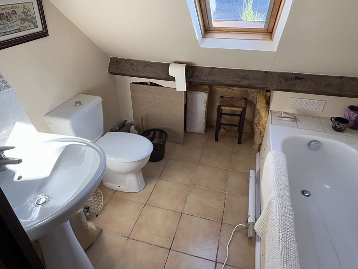 3 bed stone house for sale near Lesbois