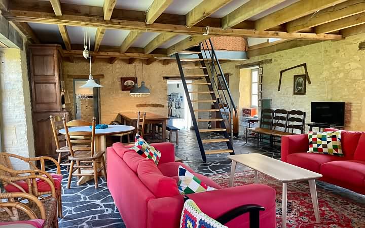 2 bed stone house for sale near Aubas