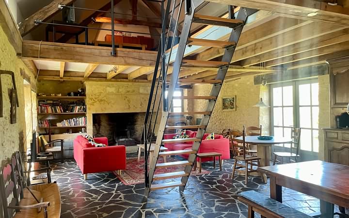 2 bed stone house for sale near Aubas