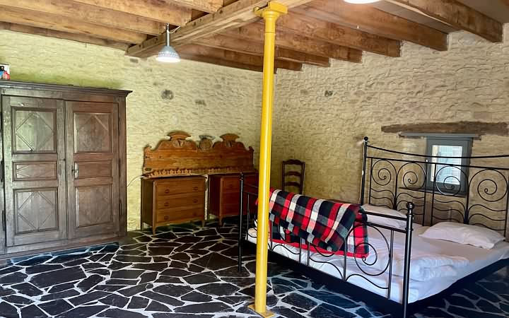2 bed stone house for sale near Aubas