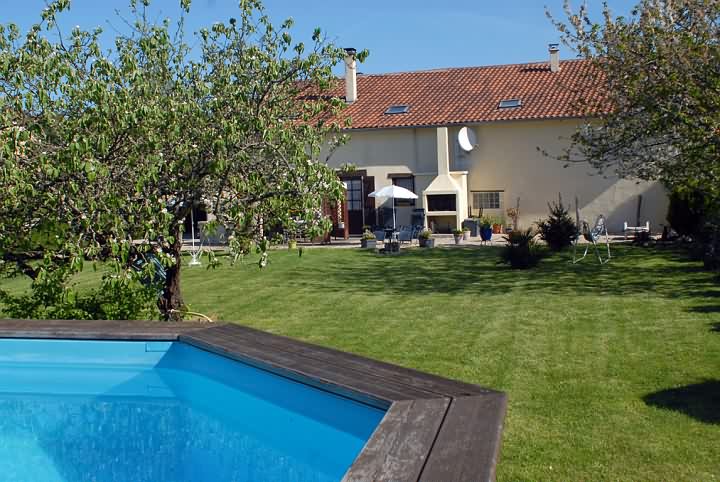 3 bed stone house for sale near Vanxains