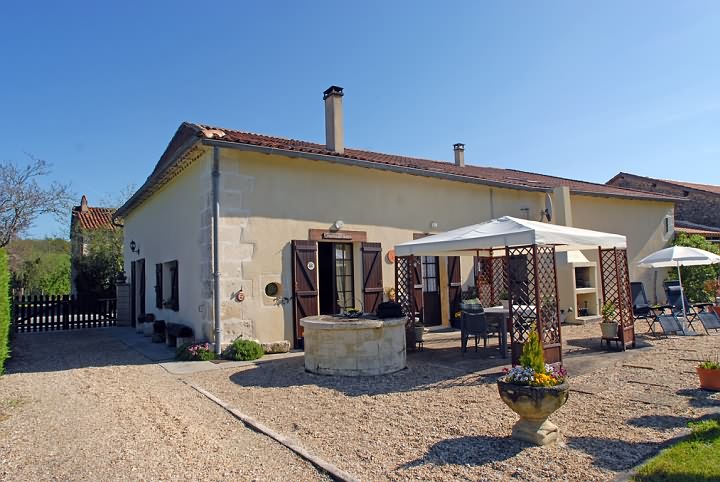 3 bed stone house for sale near Vanxains