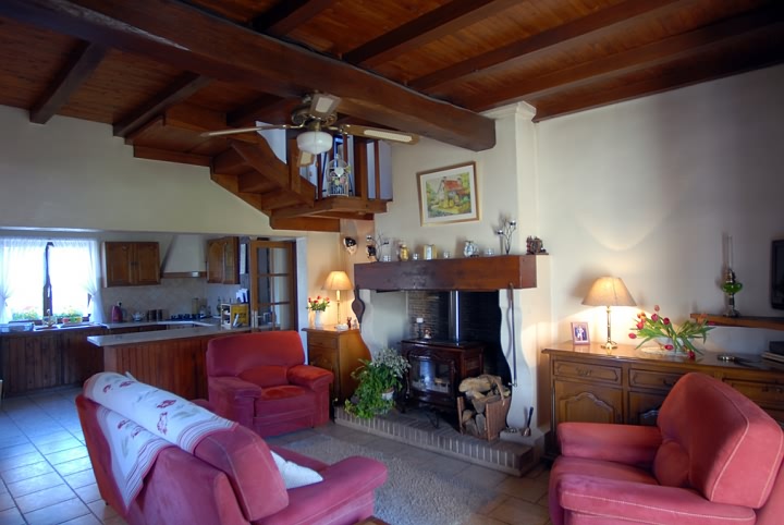 3 bed stone house for sale near Vanxains