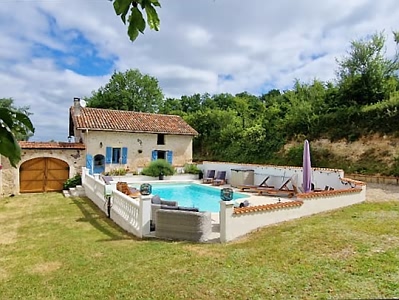 2 bed stone farmhouse for sale near Vanxains