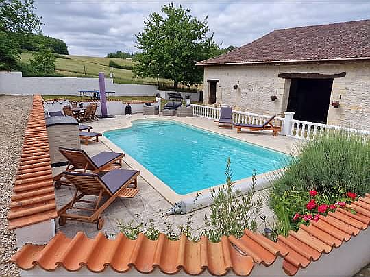 2 bed stone farmhouse for sale near Vanxains