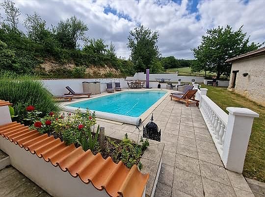 2 bed stone farmhouse for sale near Vanxains