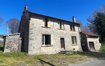 Stone barn to renovate near Affieux