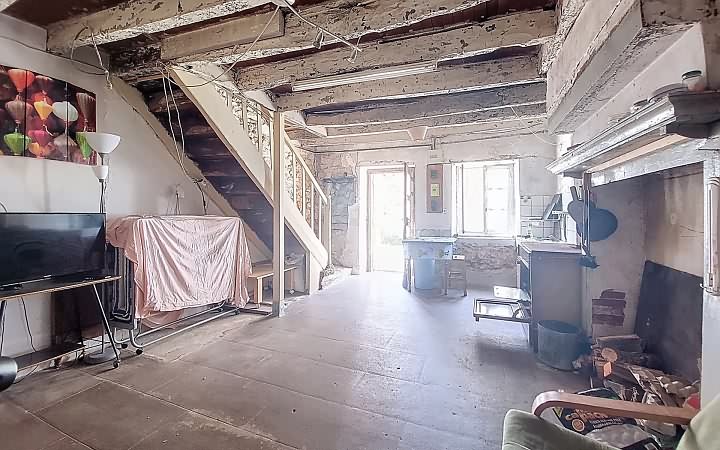 2 bed stone house for sale near Avent