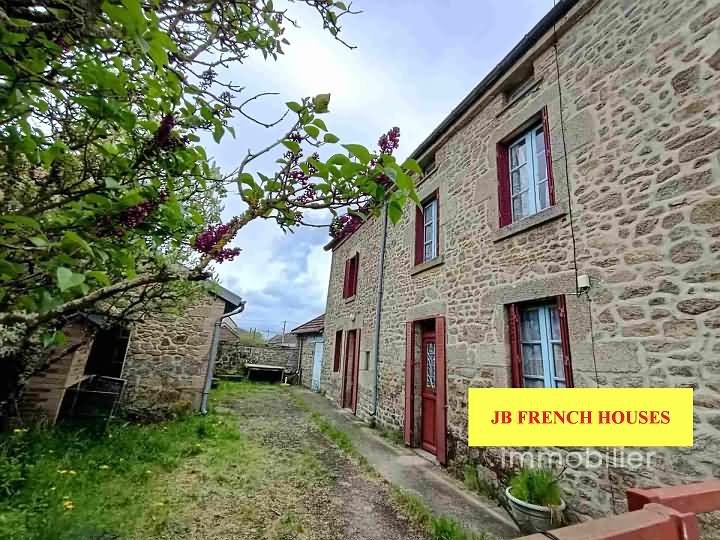 Stone house to renovate near Farges