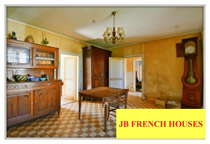 Stone house to renovate near SOUTH INDRE and SOUTH CHER and NORTH CREUSE