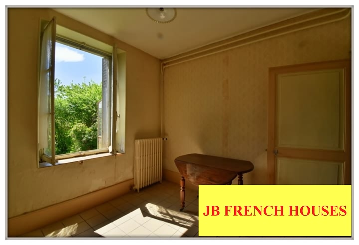 Stone house to renovate near SOUTH INDRE and SOUTH CHER and NORTH CREUSE