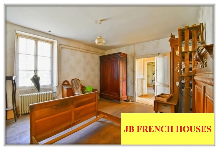 Stone house to renovate near SOUTH INDRE and SOUTH CHER and NORTH CREUSE