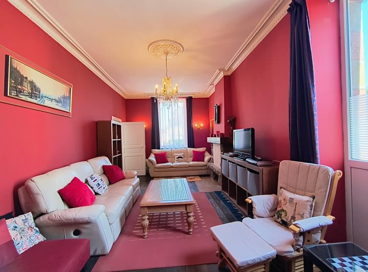 6 bed stone house for sale near Lesbois