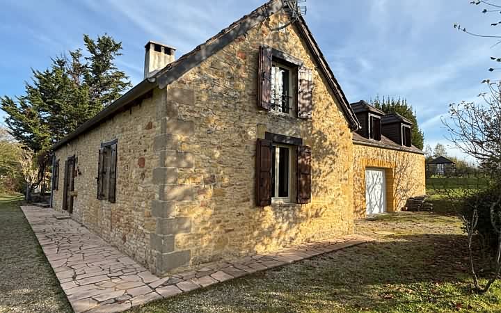3 bed stone house for sale near Aubas