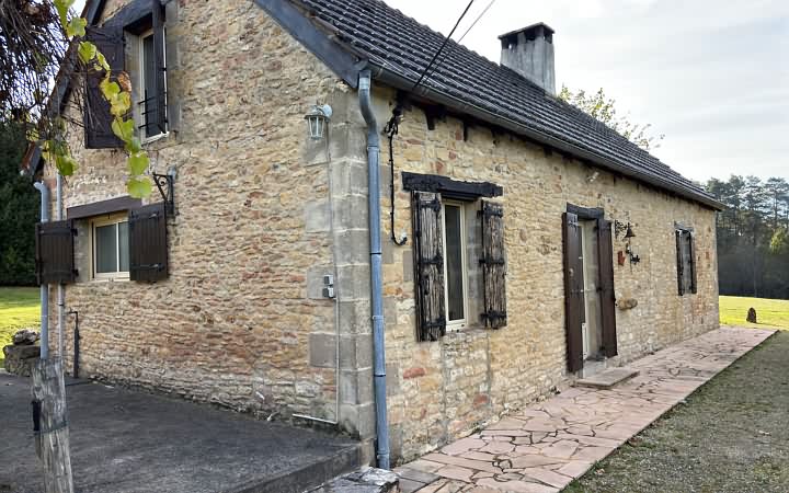 3 bed stone house for sale near Aubas