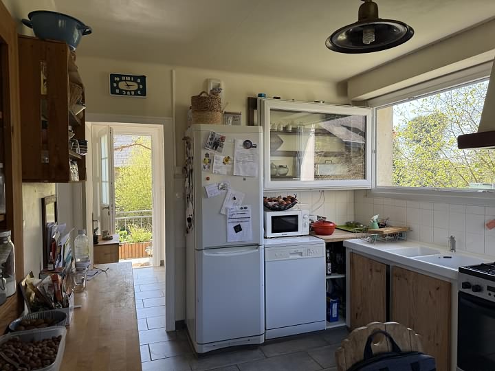 4 bed stone longère for sale near Treve
