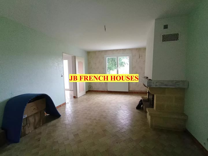 3 bed stone farmhouse for sale near Paillé