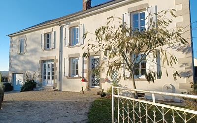 5 bed stone house for sale near Naillat