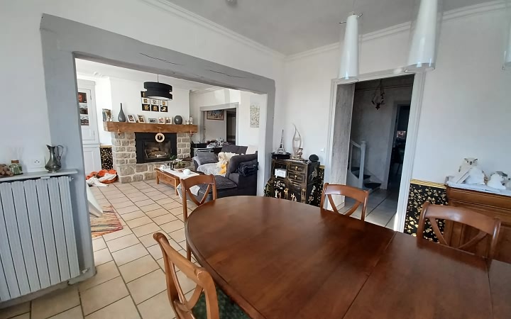 5 bed stone house for sale near Naillat