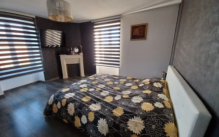 5 bed stone house for sale near Naillat