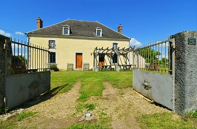 4 bed stone house for sale near SOUTH INDRE and SOUTH CHER and NORTH CREUSE