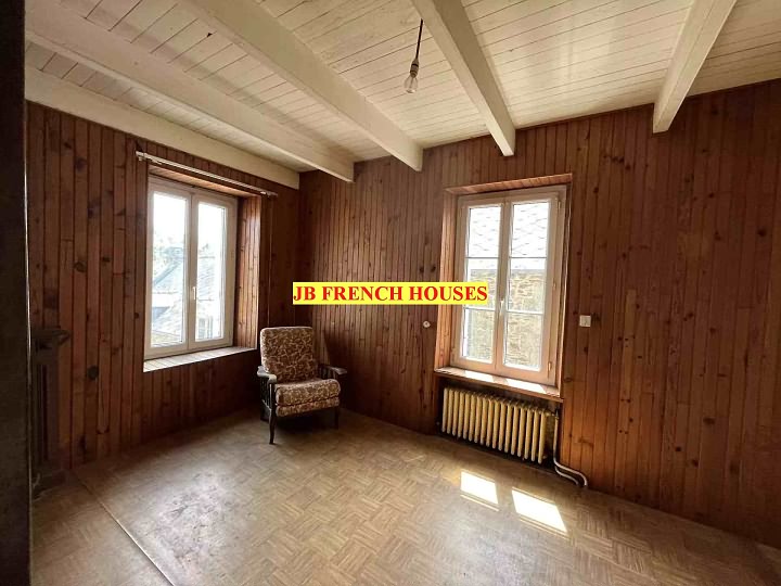 3 bed stone house for sale near Caribet