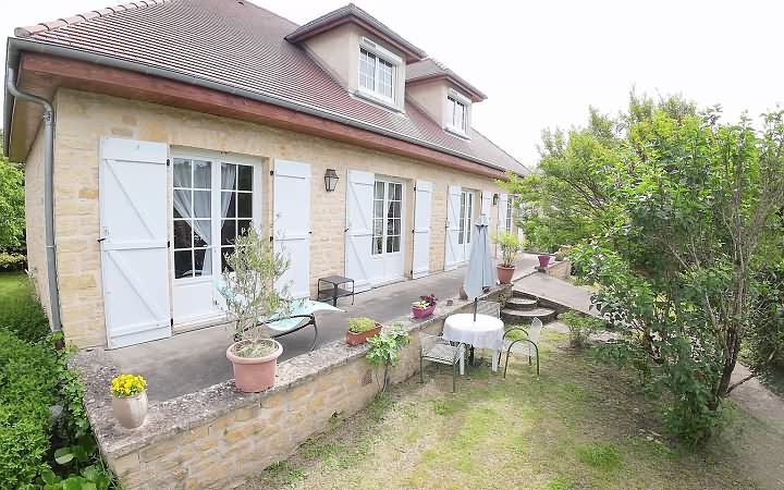 4 bed stone house for sale near Aubas