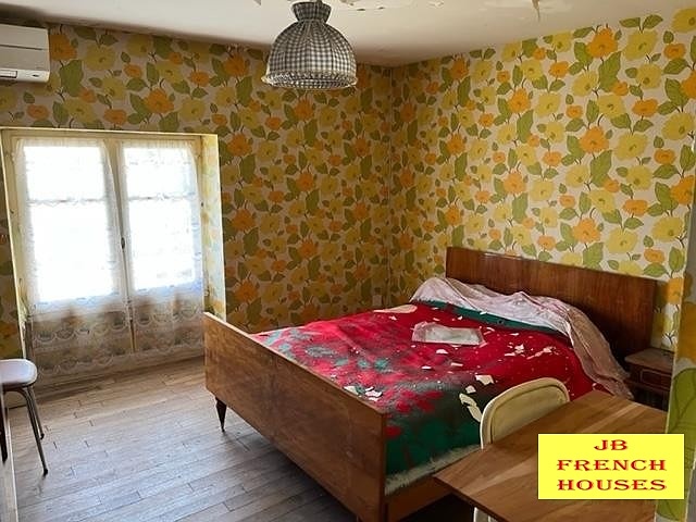 2 bed stone house for sale near Affieux