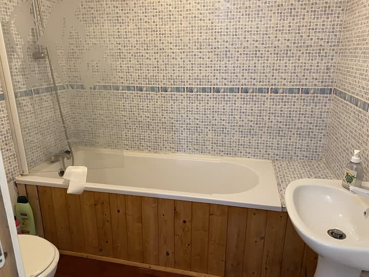 2 bed stone house for sale near Bujaleuf