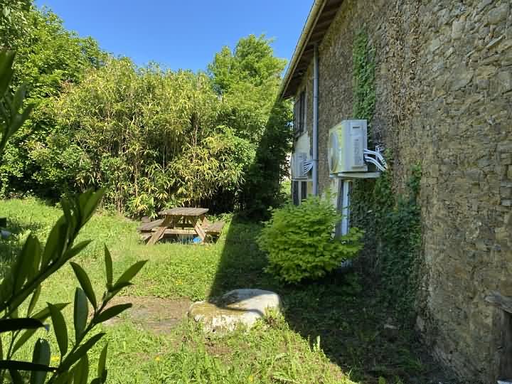 2 bed stone house for sale near Bujaleuf