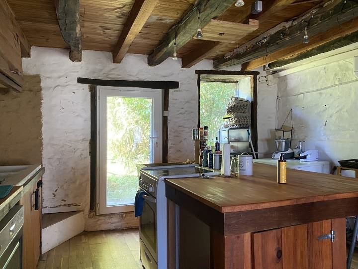 2 bed stone house for sale near Bujaleuf