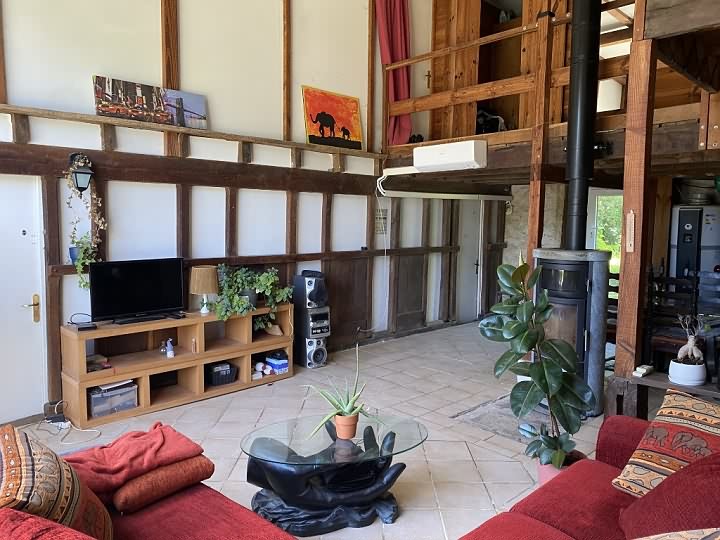 2 bed stone house for sale near Bujaleuf