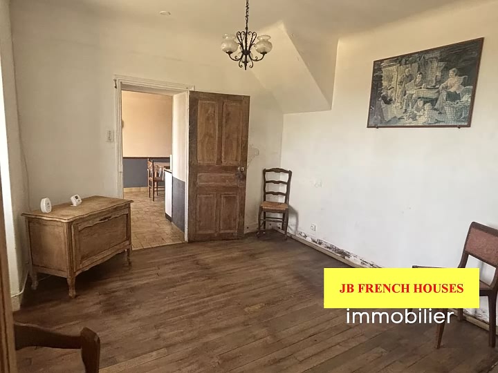 5 bed stone house for sale near Noth