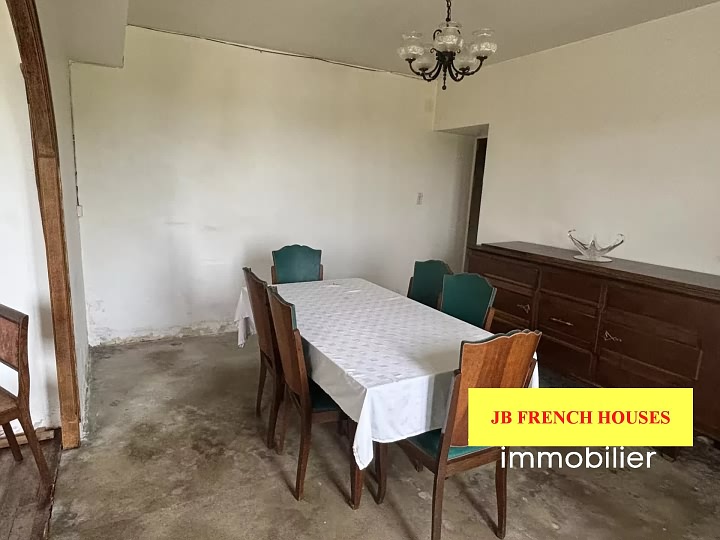 5 bed stone house for sale near Noth