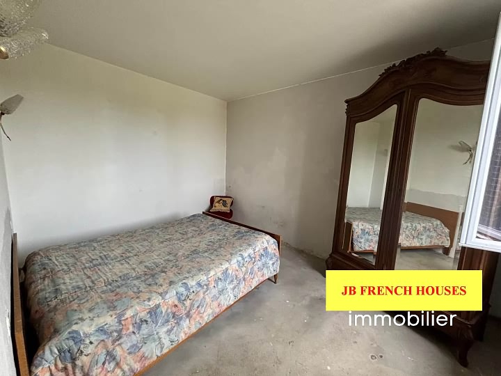 5 bed stone house for sale near Noth