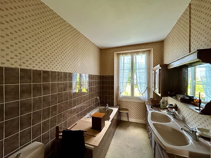 4 bed stone house for sale near Gentray