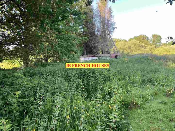 Plot of land for sale near Treve