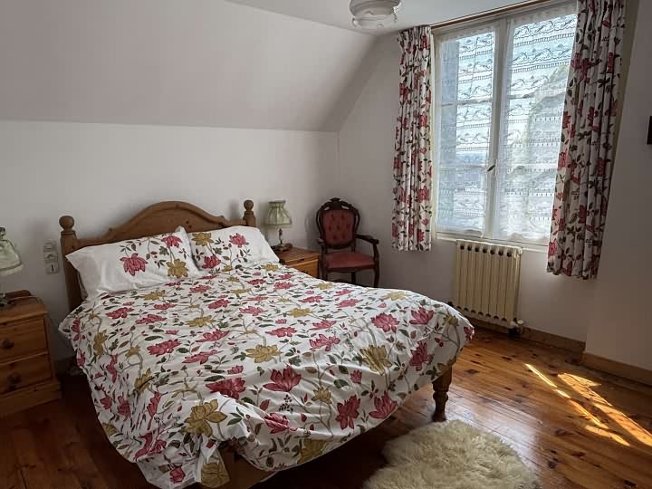3 bed stone house for sale near Lesbois