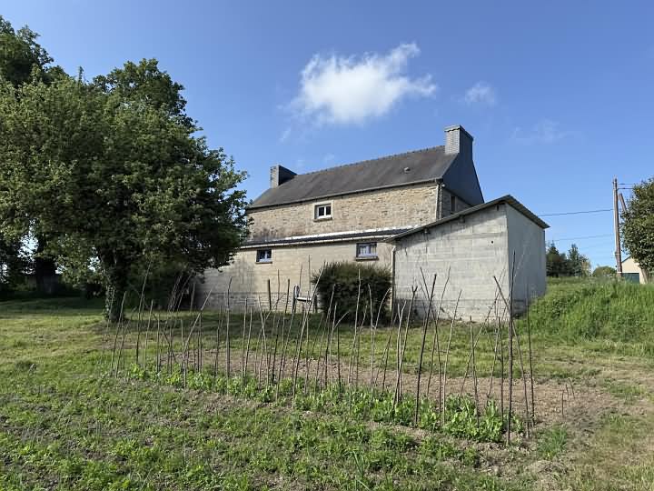 4 bed stone house for sale near Saint Vran