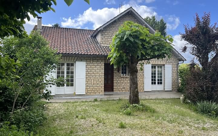 4 bed stone house for sale near Aubas
