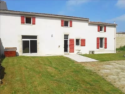 5 bed stone house for sale near Paillé