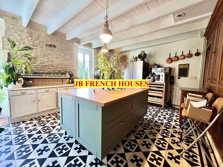 5 bed stone house for sale near Voissay