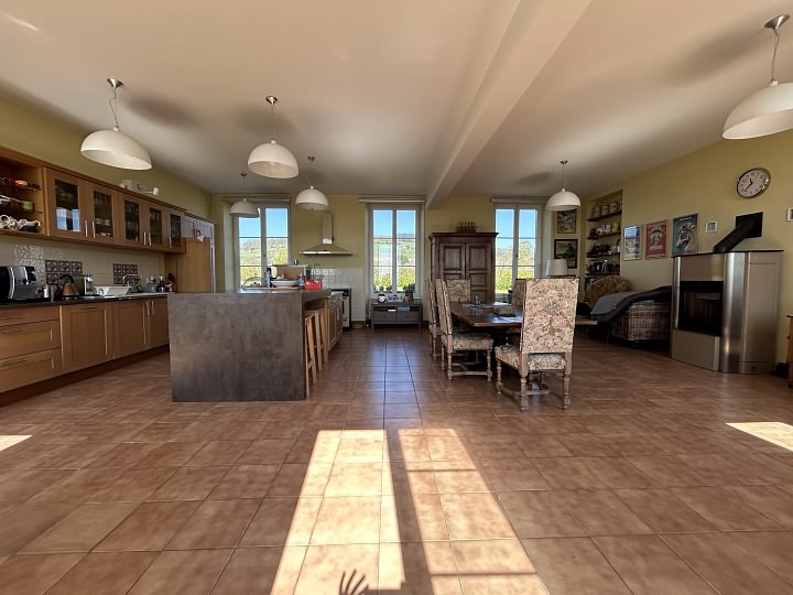 5 bed stone house for sale near Burcy