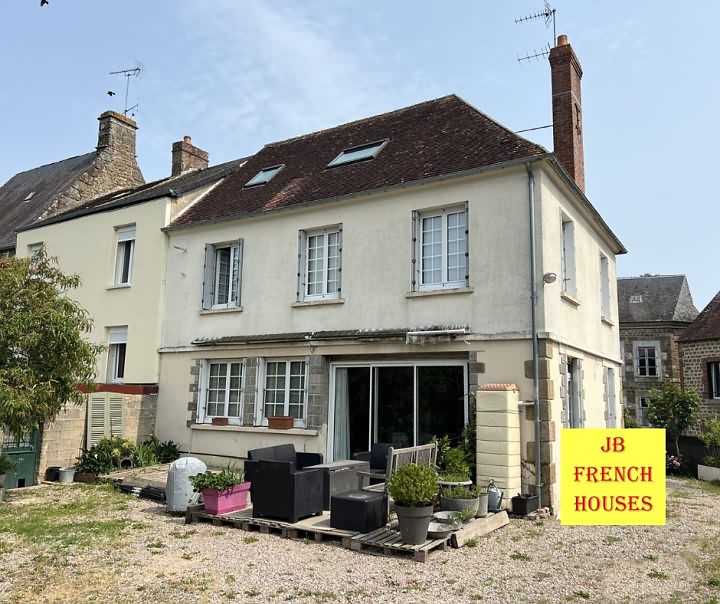 4 bed stone house for sale near Rabodanges